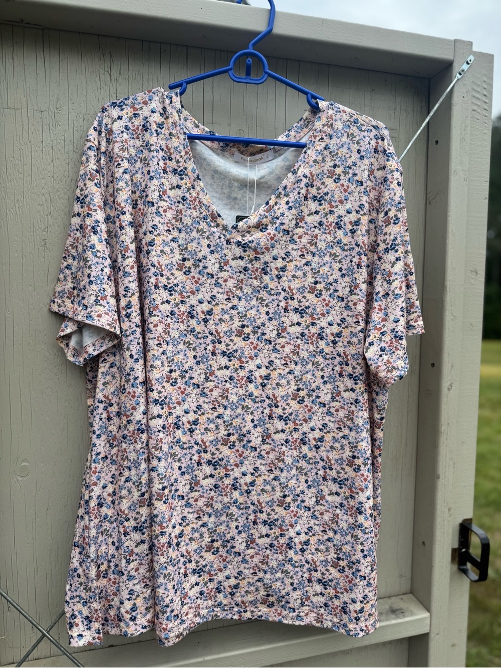 Floral V-Neck Short Sleeve Top - Pink & Blue